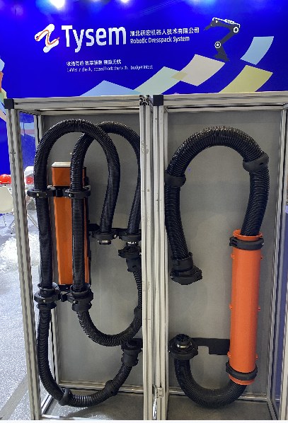FANUC 机器人管线包电缆、软管和接头细节